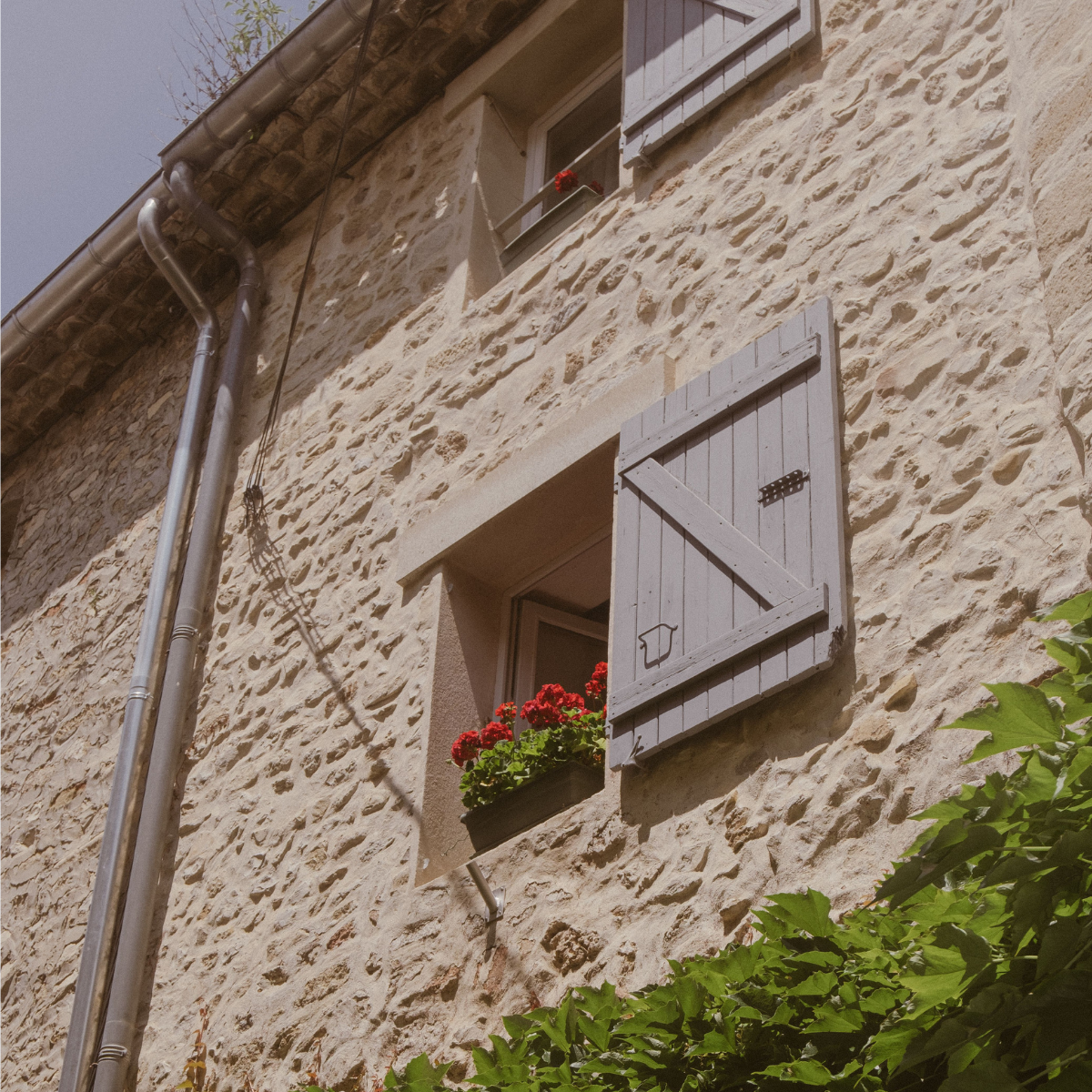 façade de maison en meulière